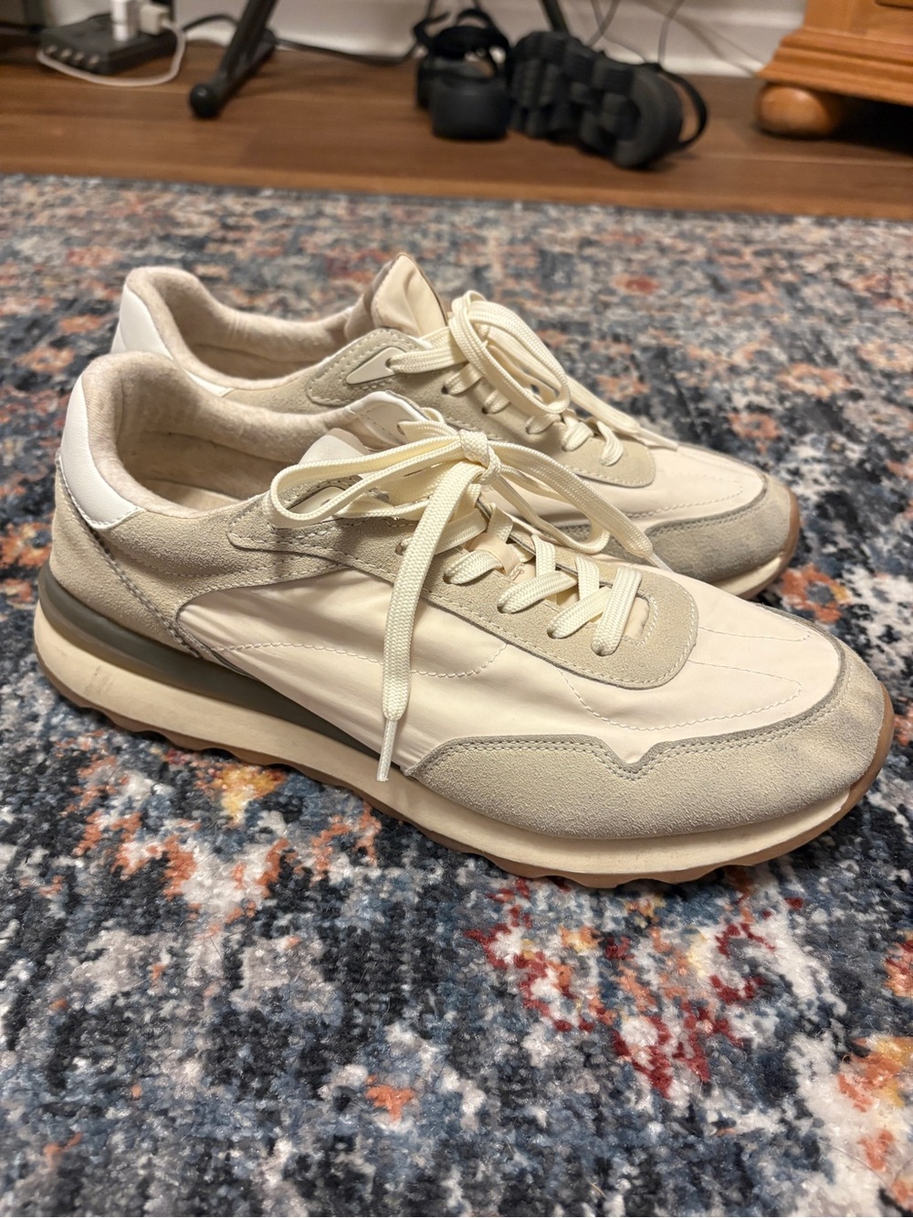 Women’s Cream Casual Lace-Up Sneakers